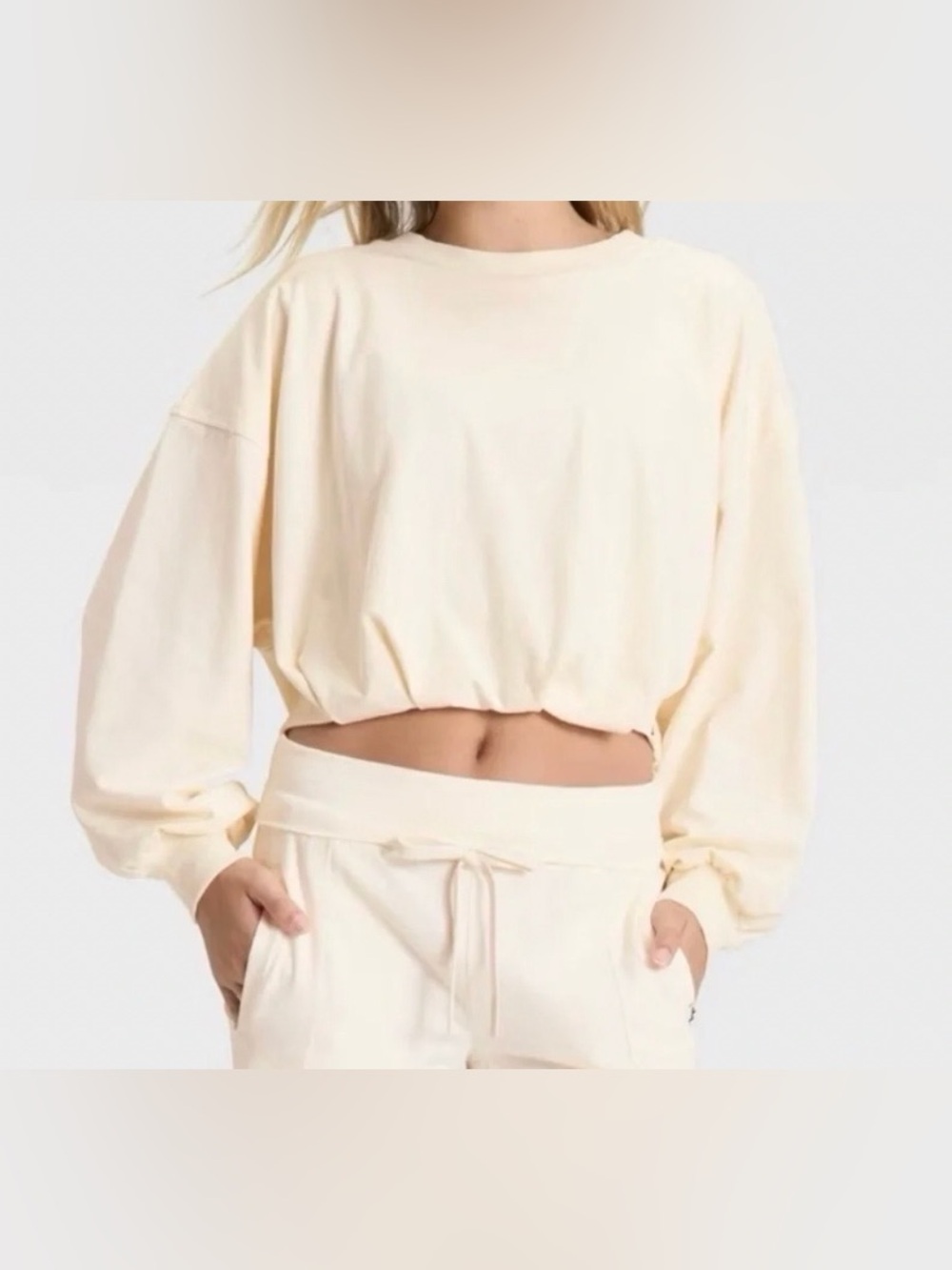 JoyLab Cropped Oversized Sweatshirt in Cream